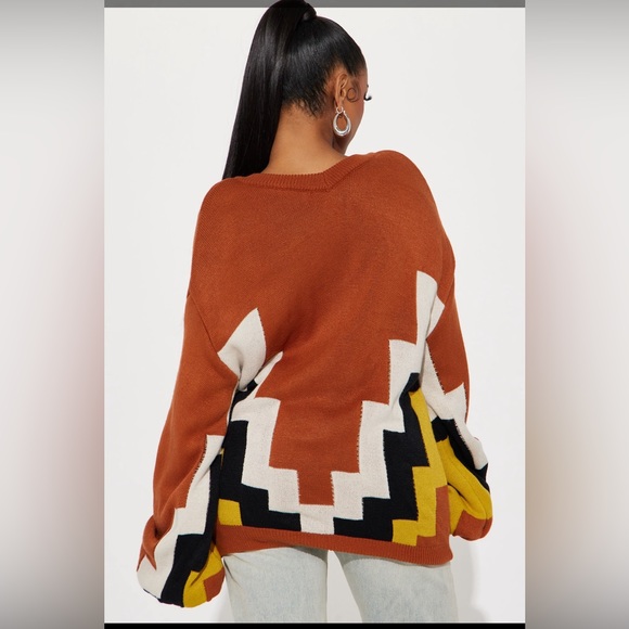 Colorblock Sweater - Picture 3 of 3